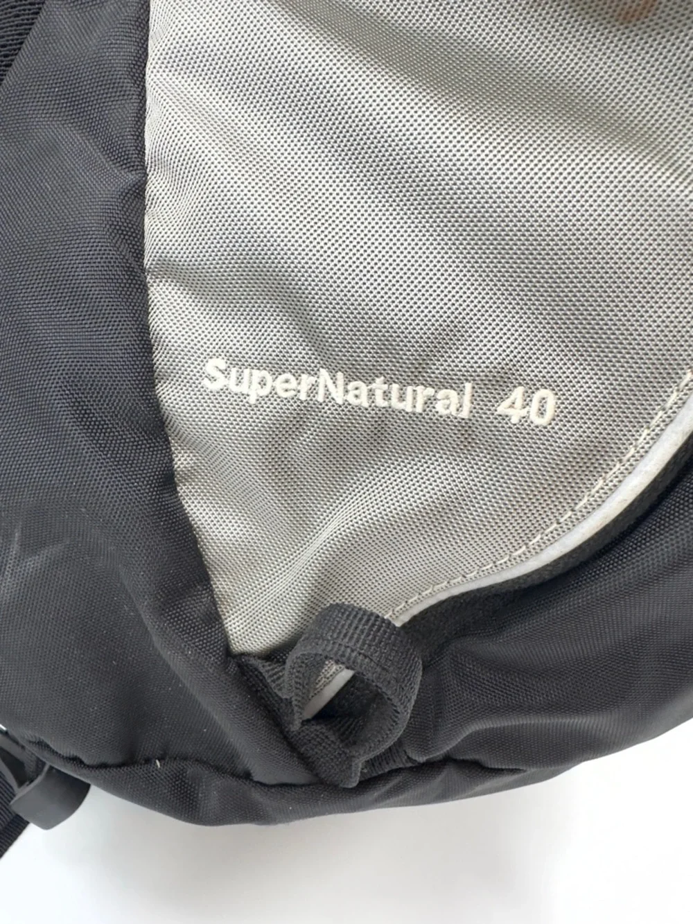 Mountain Hardwear Supernatural 40 Backpack Size M Fitlock Hiking Camping Outdoor